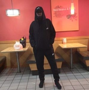 Meet your Posher, Sylvia